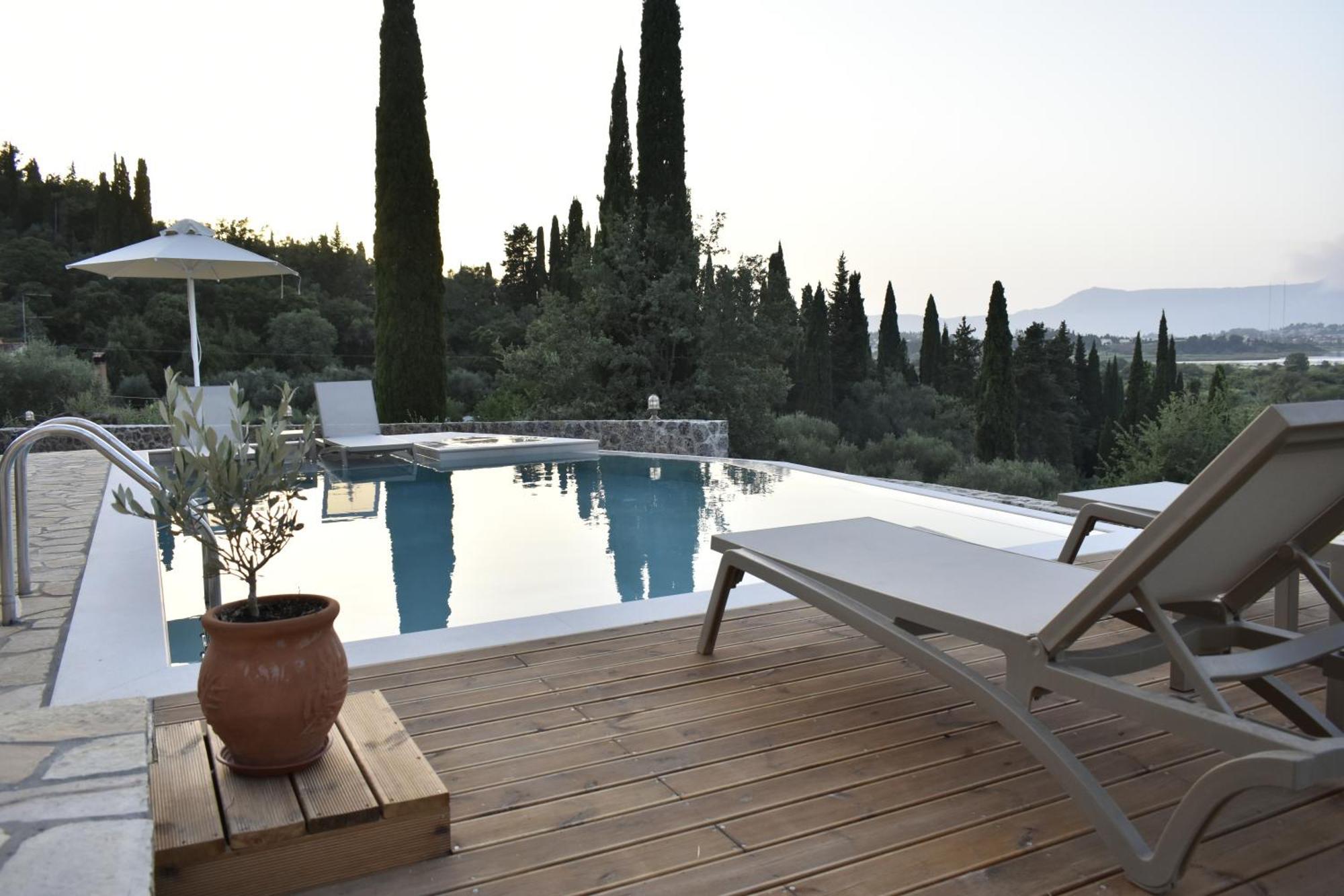 Corfu View Deluxe * Perama (Corfu)